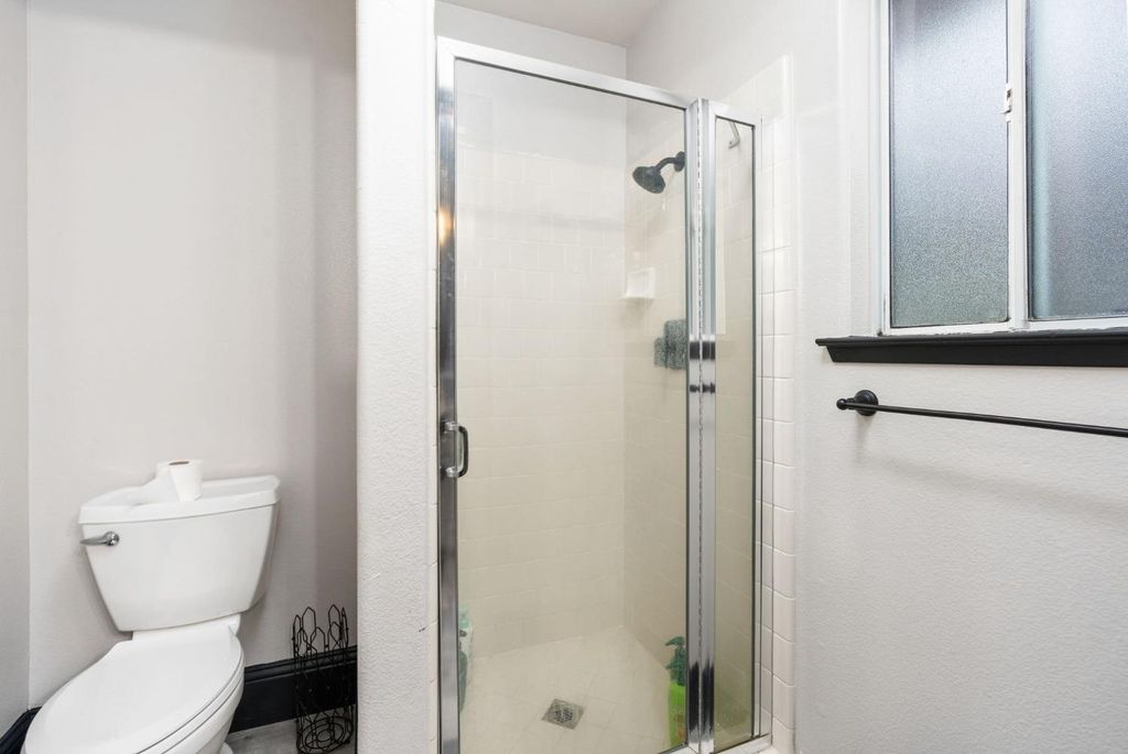 Image 24 of property listing at 36345 Mudge Ranch Road, Coarsegold, CA 93614