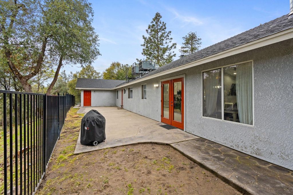 Image 35 of property listing at 36345 Mudge Ranch Road, Coarsegold, CA 93614