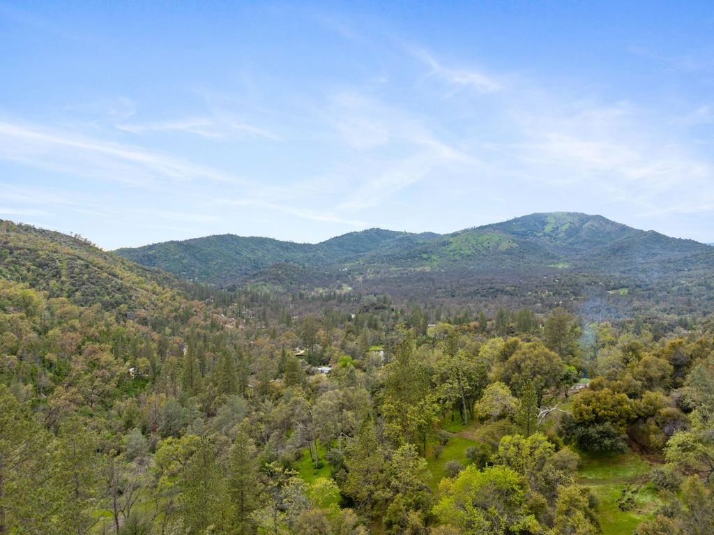 Image 49 of property listing at 36345 Mudge Ranch Road, Coarsegold, CA 93614