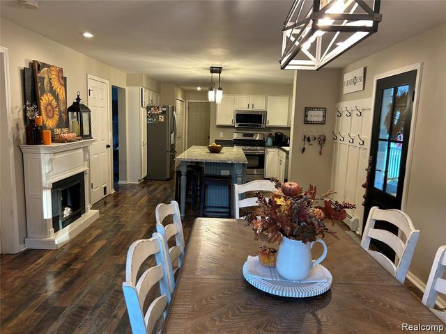 9074 White Road, Linden, MI 48451