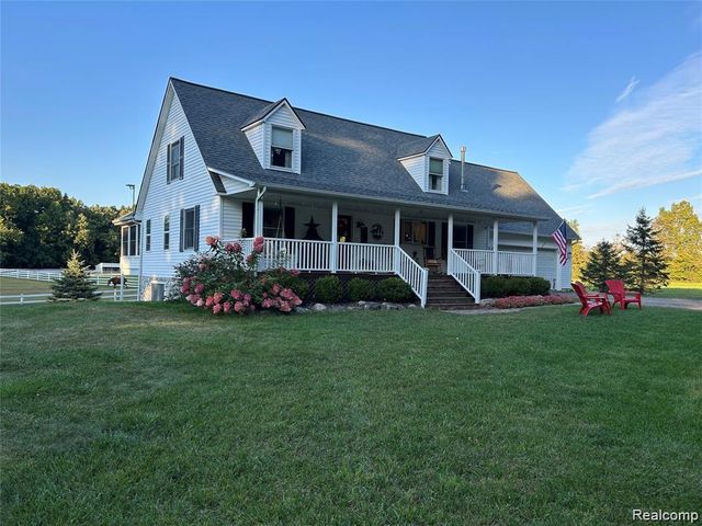 9074 White Road, Linden, MI 48451
