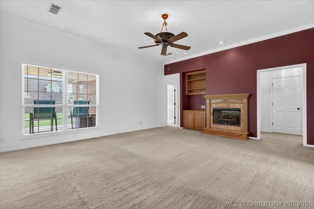 12027 N 108th East Avenue, Collinsville, OK 74021