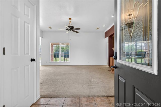 12027 N 108th East Avenue, Collinsville, OK 74021