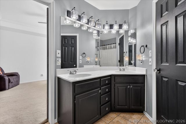 12027 N 108th East Avenue, Collinsville, OK 74021