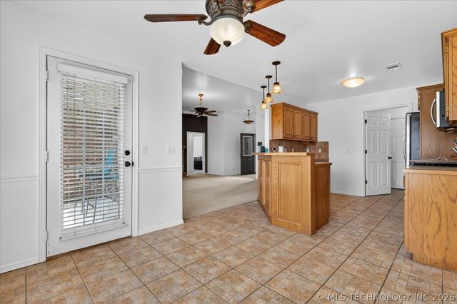 12027 N 108th East Avenue, Collinsville, OK 74021