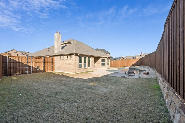 317 Hawks Drive, Fate, TX 75087