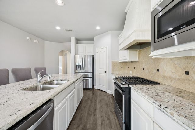 317 Hawks Drive, Fate, TX 75087