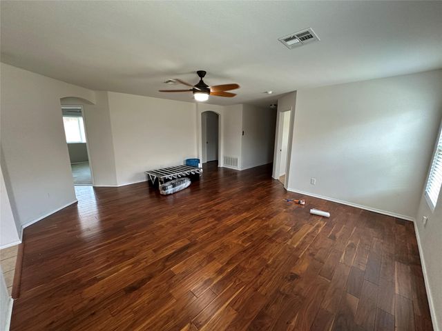 705 Morgan DR, Leander, TX 78641
