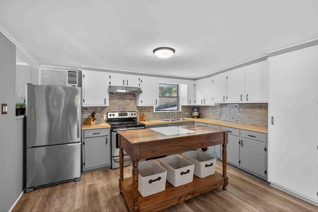 1002 S Rockwood DR, Buchanan Dam, TX 78609