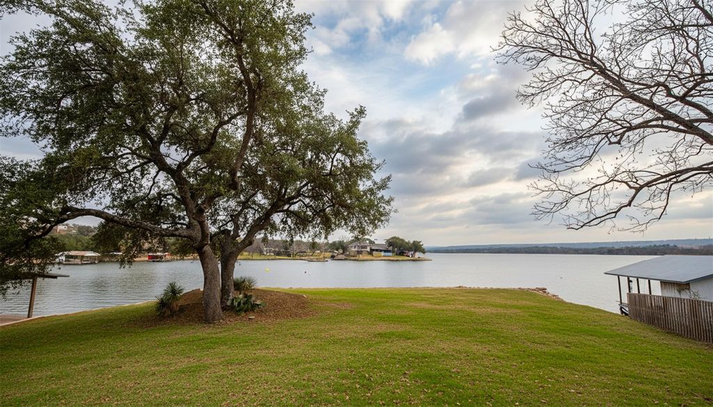 1002 S Rockwood DR, Buchanan Dam, TX 78609