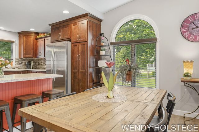 859 Creekridge Drive, Holland, MI 49423
