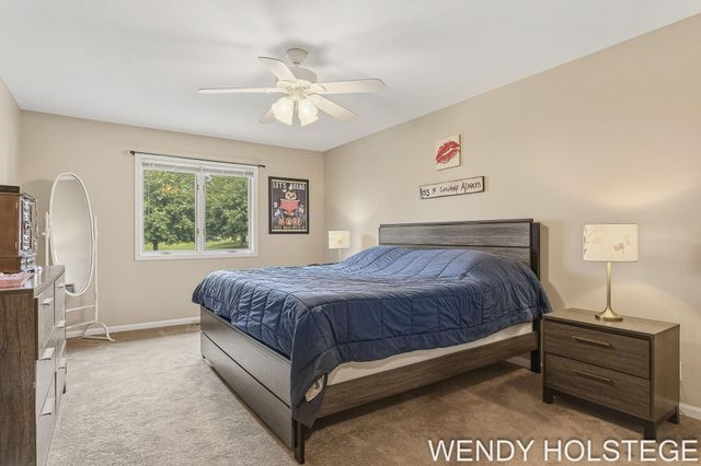 859 Creekridge Drive, Holland, MI 49423