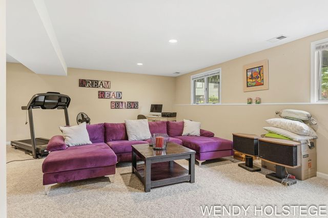 859 Creekridge Drive, Holland, MI 49423