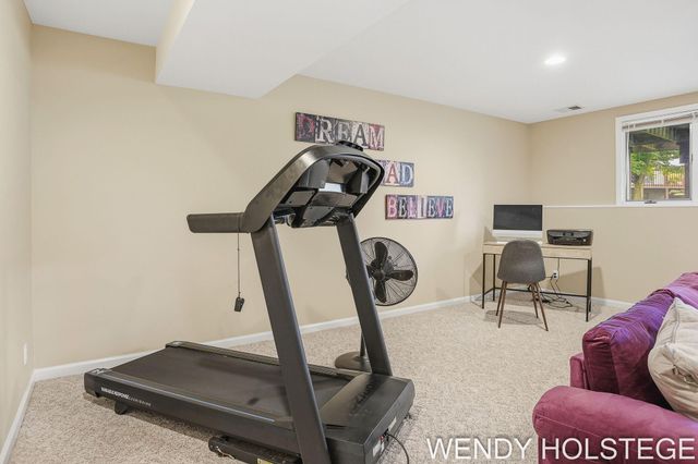 859 Creekridge Drive, Holland, MI 49423