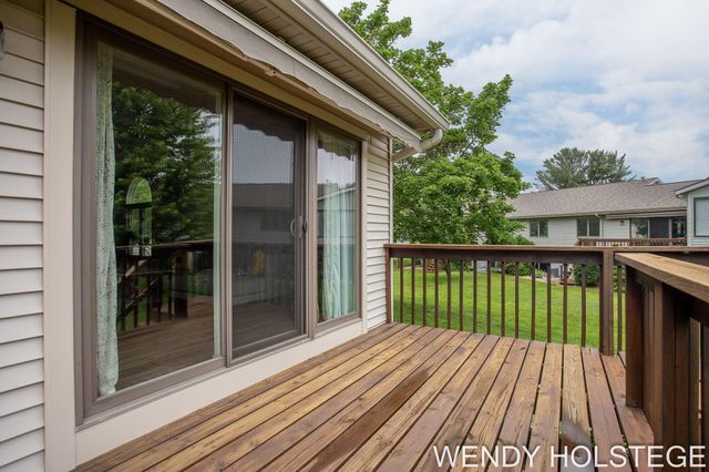 859 Creekridge Drive, Holland, MI 49423