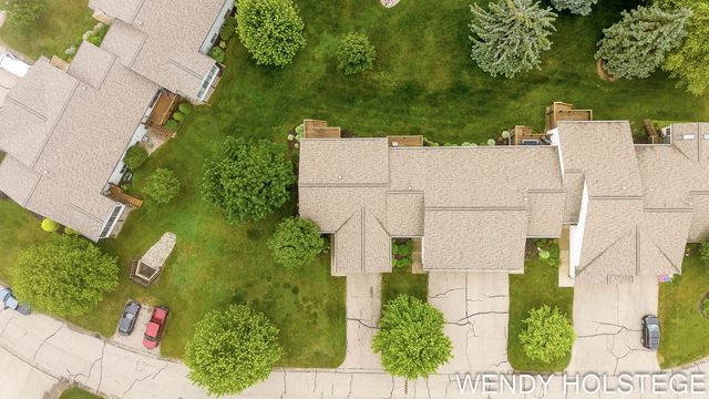 859 Creekridge Drive, Holland, MI 49423