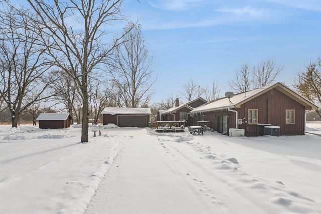 10705 Lane Street, Crown Point, IN 46307