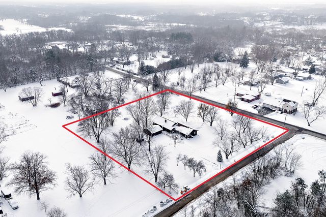 10705 Lane Street, Crown Point, IN 46307