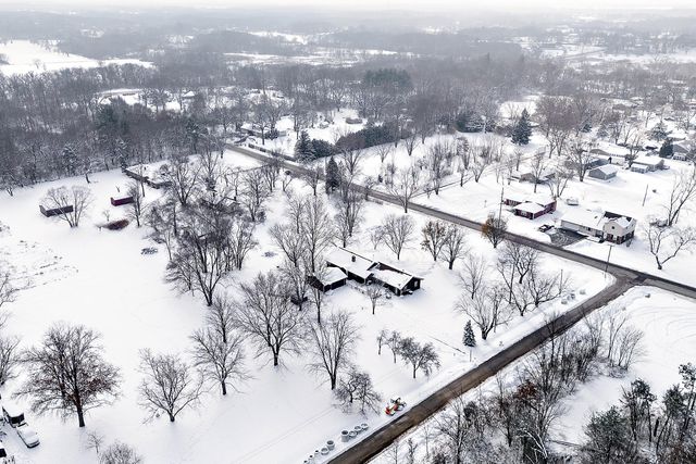 10705 Lane Street, Crown Point, IN 46307