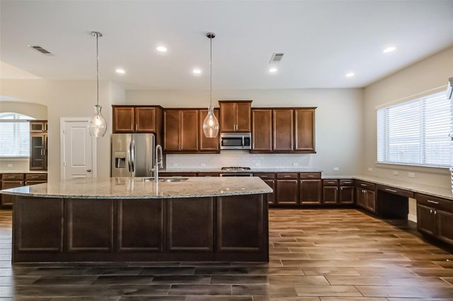 2014 Clyde Falls Drive, Richmond, TX 77469