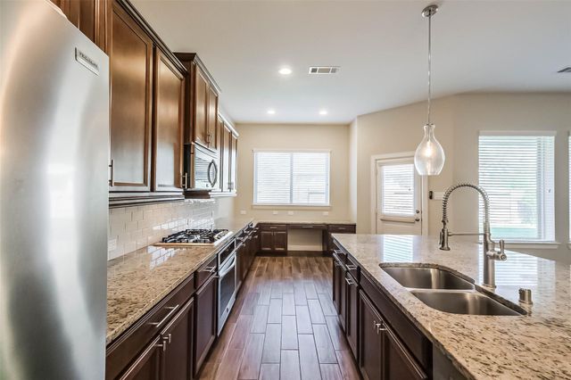 2014 Clyde Falls Drive, Richmond, TX 77469