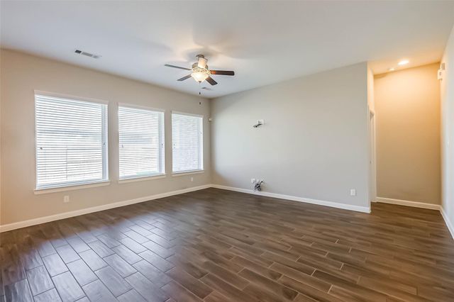 2014 Clyde Falls Drive, Richmond, TX 77469