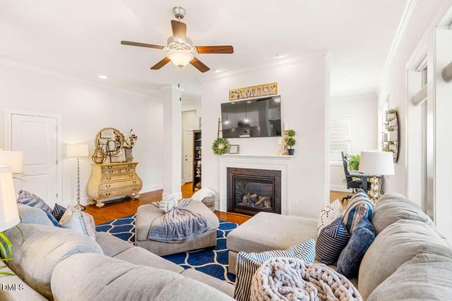 44 Rock Ledge Drive, Chapel Hill, NC 27516