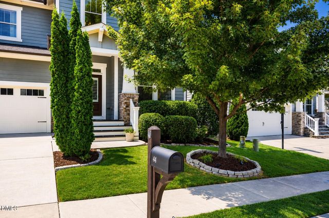 44 Rock Ledge Drive, Chapel Hill, NC 27516