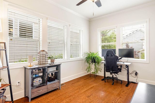 44 Rock Ledge Drive, Chapel Hill, NC 27516