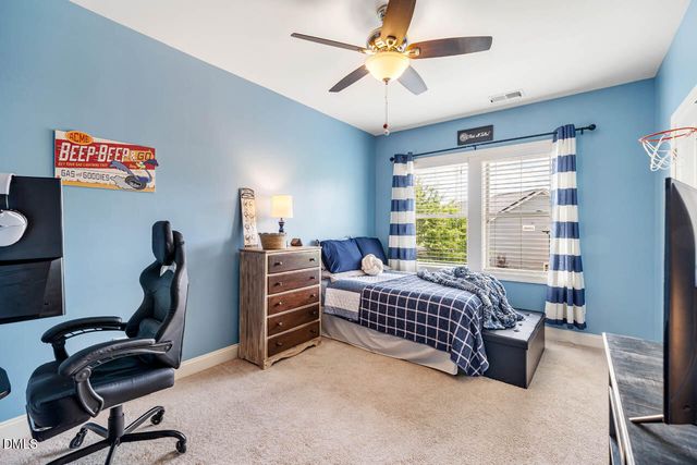 44 Rock Ledge Drive, Chapel Hill, NC 27516