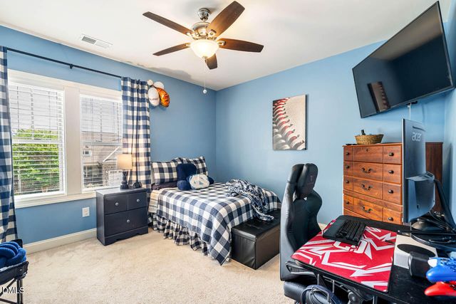 44 Rock Ledge Drive, Chapel Hill, NC 27516
