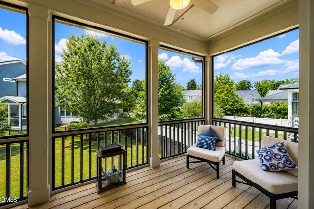 44 Rock Ledge Drive, Chapel Hill, NC 27516