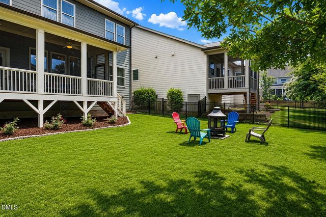 44 Rock Ledge Drive, Chapel Hill, NC 27516