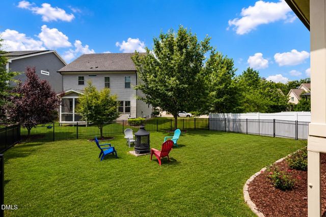 44 Rock Ledge Drive, Chapel Hill, NC 27516