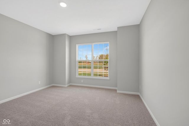 5226 Jacaranda Drive, Indianapolis, IN 46239