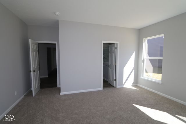 5226 Jacaranda Drive, Indianapolis, IN 46239