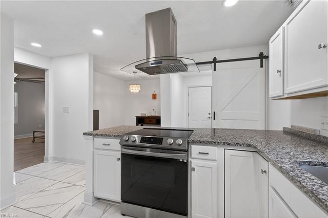 534 Beech DR, Newport News, VA 23601