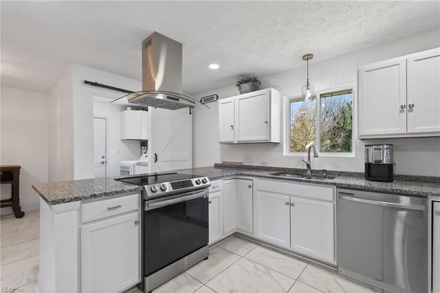 534 Beech DR, Newport News, VA 23601