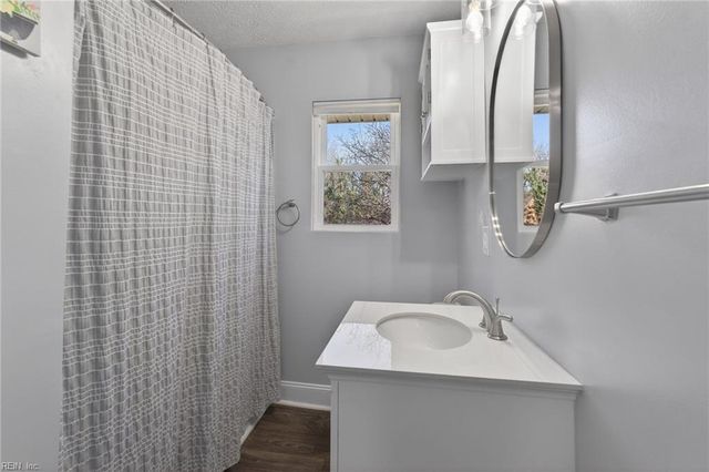 534 Beech DR, Newport News, VA 23601