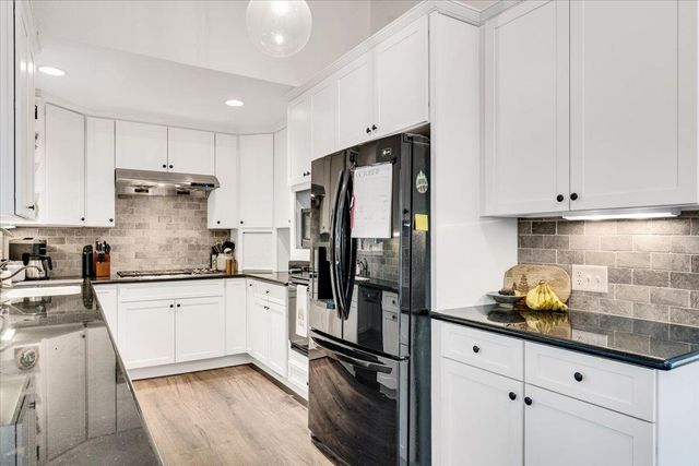 281 Anchor Court, Boulder Creek, CA 95006