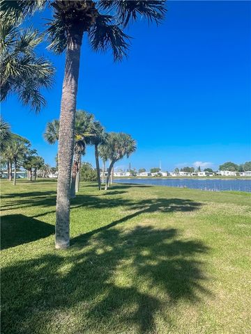 7635 Blackhawk Road, Micco, FL 32976