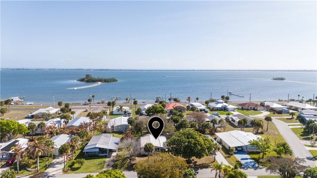 7635 Blackhawk Road, Micco, FL 32976