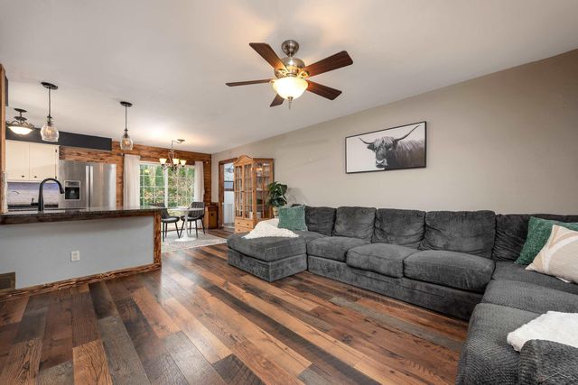 1037 W Marsh Court, Sanford, MI 48657