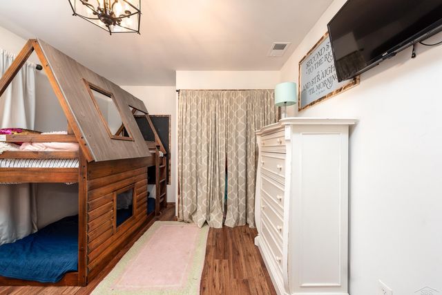 1037 W Marsh Court, Sanford, MI 48657