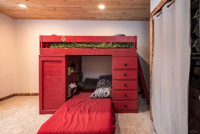 1037 W Marsh Court, Sanford, MI 48657