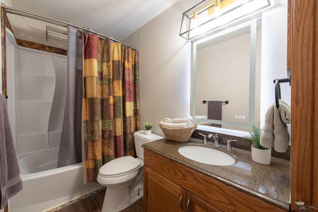 1037 W Marsh Court, Sanford, MI 48657