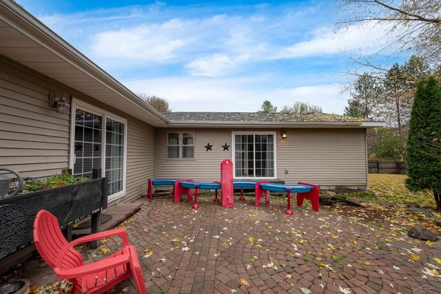 1037 W Marsh Court, Sanford, MI 48657