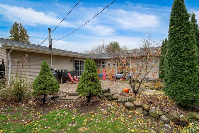 1037 W Marsh Court, Sanford, MI 48657