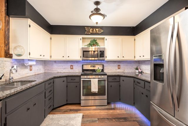 1037 W Marsh Court, Sanford, MI 48657