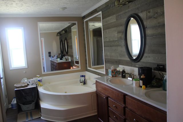 830 River Rd, Cowpens, SC 29330